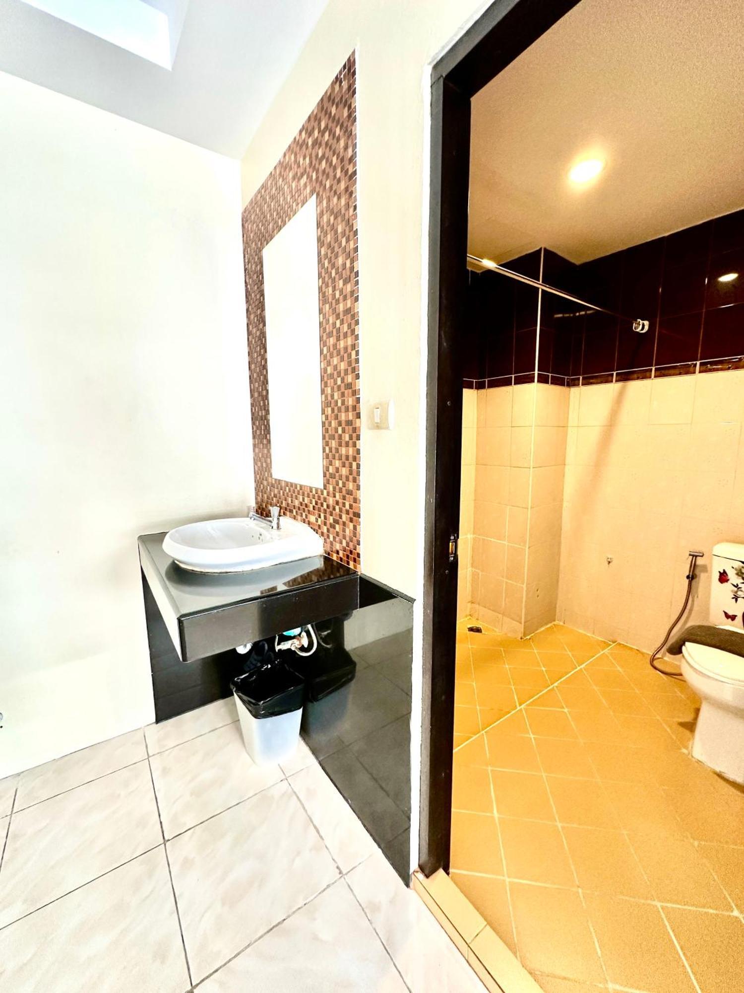 Thai Classic House Patong Exterior photo