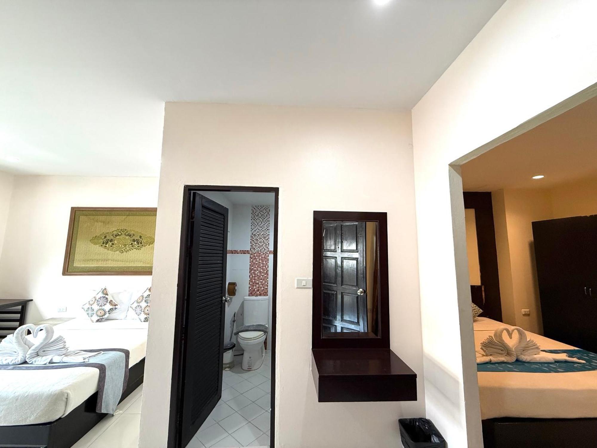 Thai Classic House Patong Exterior photo