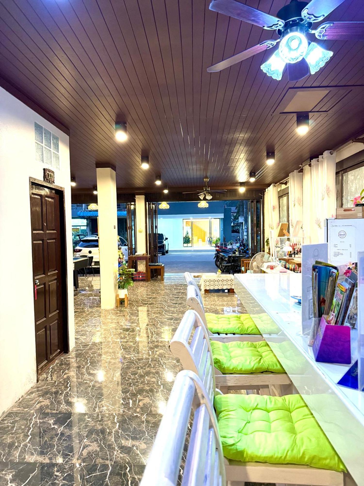 Thai Classic House Patong Exterior photo