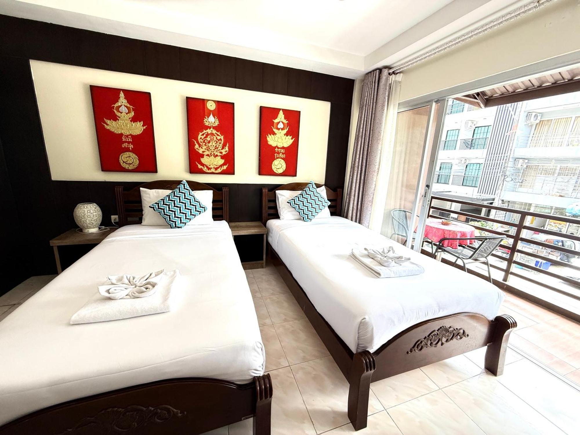 Thai Classic House Patong Exterior photo